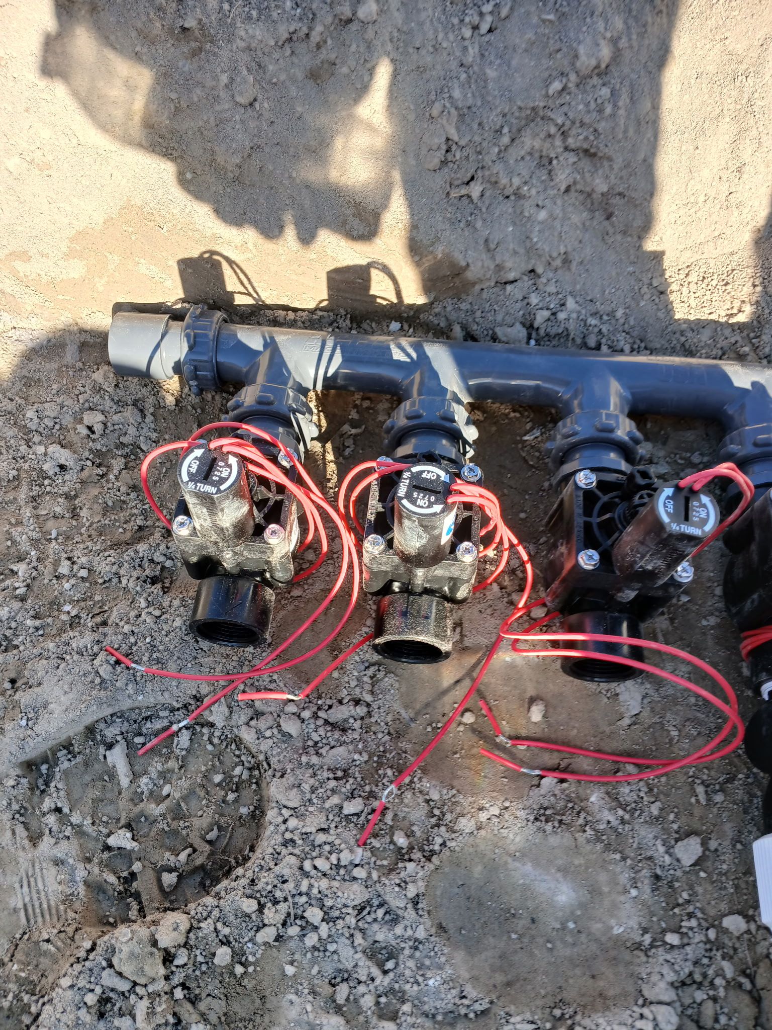 Sprinkler valve manifold set up